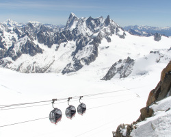 Kleinkarabinerbahn zum Helbronner in Italien