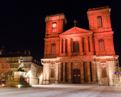 Cathédrale Saint Christophe in rot
