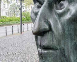 Adenauer-Skulptur