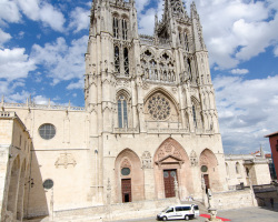 Eingang der Kathedrale
