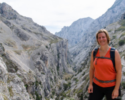 Wanderweg auf halber Höhe