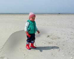 Lotta im Riesensandkasten