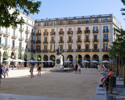 Plaça de la Independència in Girona