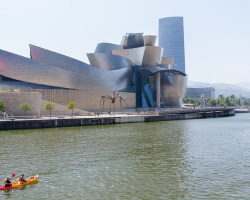 Wassersport auf der Ría del Nervión