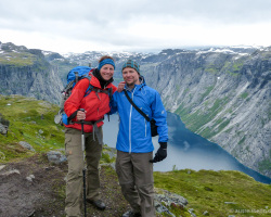 Nicole und Jan vorm Ringedalsvatnet