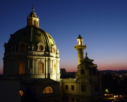 Karlskirche bei Nacht