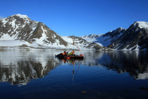 Kajaktour durchs Eismeer
