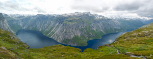 Panoramaaussicht über den Ringedalsvatn und das Tyssedalsfjell