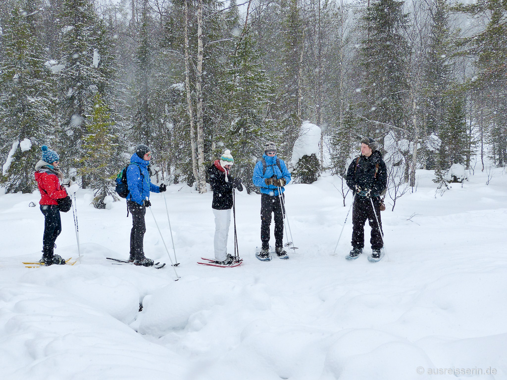 Schneeschuhwanderung in finnisch Lappland