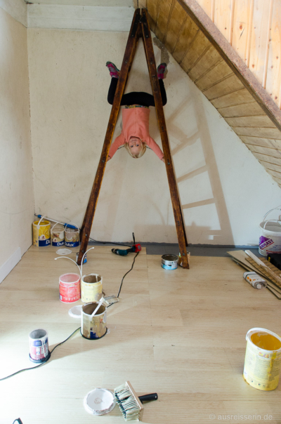 Leiterexperimente vor dem großen Besucheransturm Leiterexperimente vor dem Besucheransturm im Haus steht Kopf in Tirol