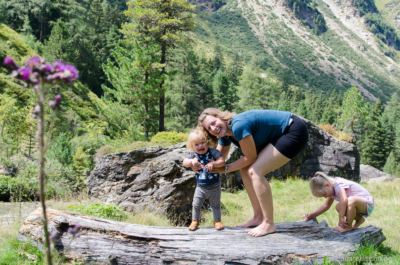 1. Tanztraining auf dem Baumstamm ;-) 1. Tanztraining auf dem Baumstamm ;-)