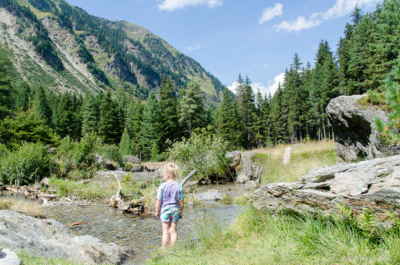 So ein schönes Wasserbecken, aber auch sooo kalt! So ein schönes Wasserbecken, aber auch sooo kalt!