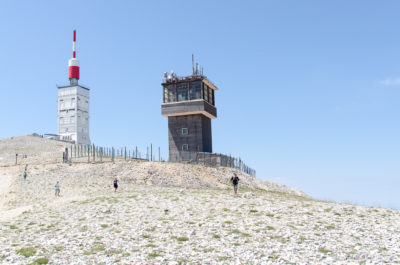 Der 1.912 Meter hohe Gipfel des Mont Ventoux. Der 1.912 Meter hohe Gipfel des Mont Ventoux.
