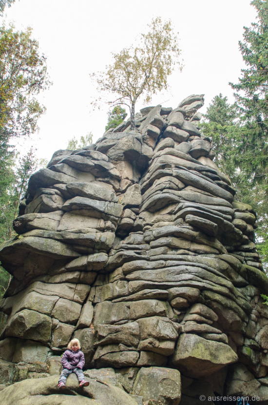 21 Kletterrouten führen hier hinauf. Südwestlicher Turm der Schnarcherklippen
