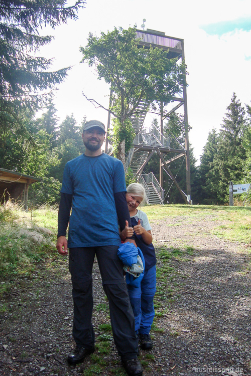 Lotta ist stolz, den Dommel bezwungen zu haben.