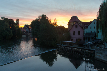Reichel'sche Schleif und der Judenturm im Sonnenuntergang Sonnenuntergang über Lauf an der Pegnitz